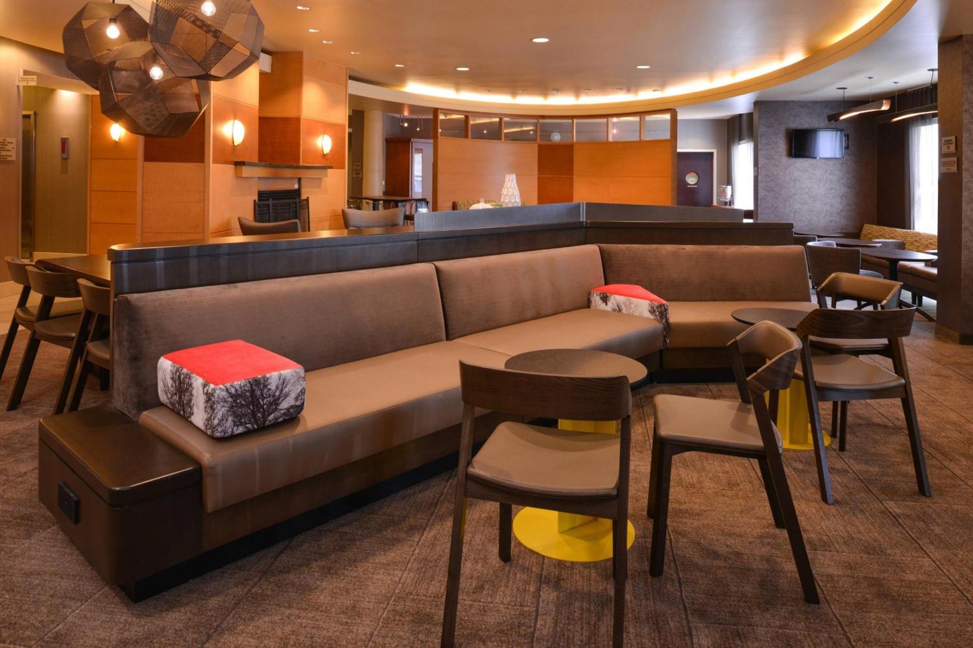 Springhill Suites Pittsburgh Mills Tarentum Exteriör bild